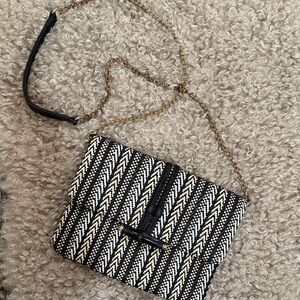 Sondra Roberts Squared Black and White Chevron Weave Bag